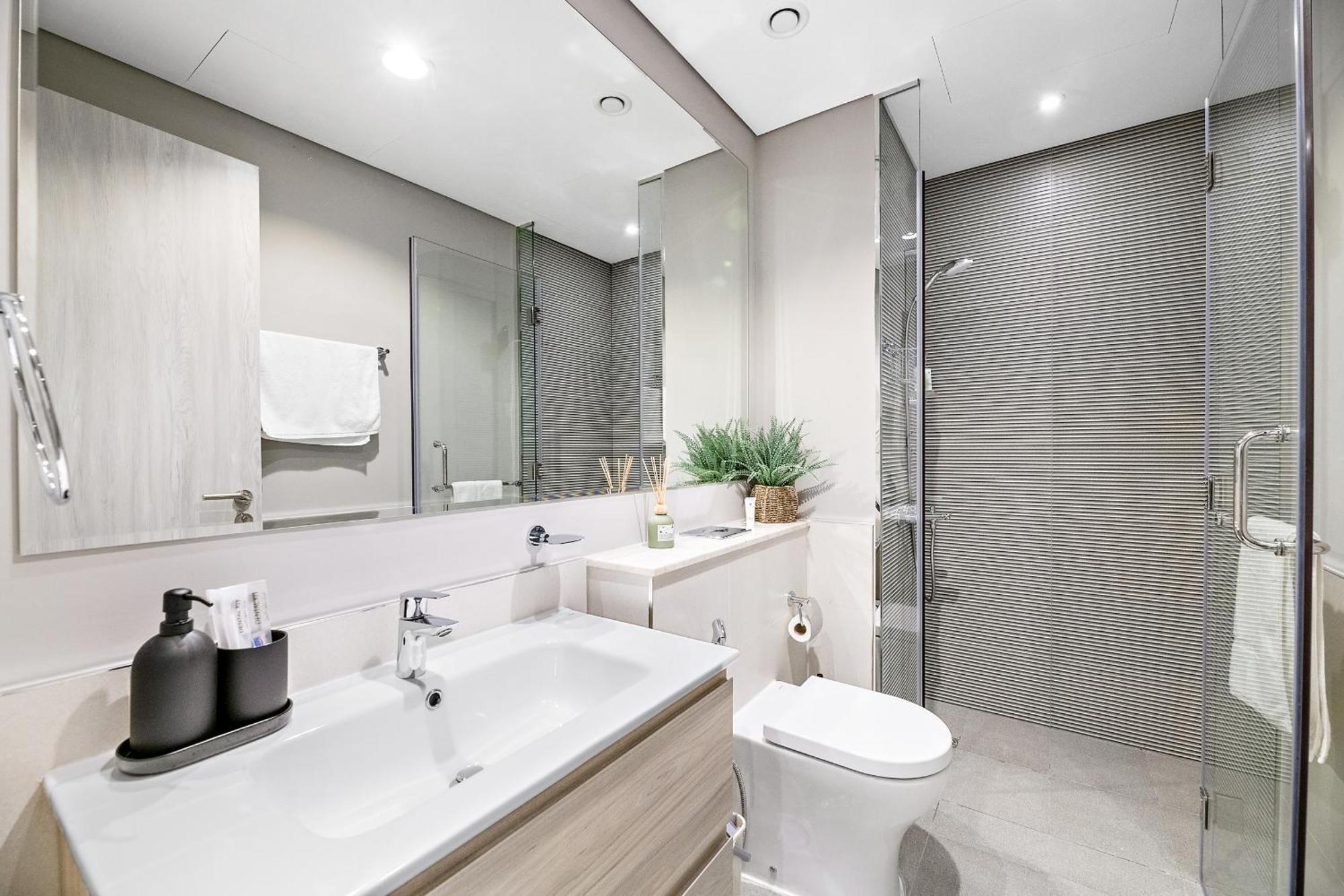 Vayk - Stylish 1br In Business Bay *